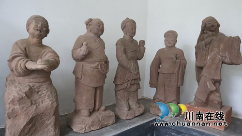 择一事终一生 泸州81岁老人22年深山坚守文物(图1) 择一事终一生 泸州81岁老人22年深山坚守文物(图1)