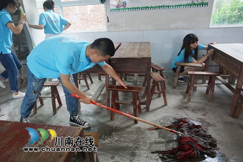 情暖乡村儿童！西华师大学子到叙永爱心支教(图1)