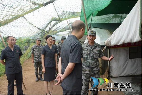 送法进军营∣&nbsp;解忧防扰稳兵心&nbsp;练兵备战保家国(图2)