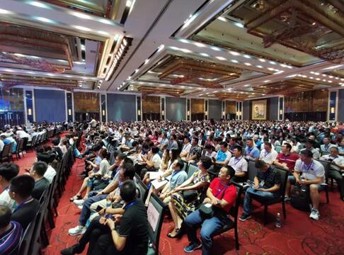 2000余人的见证下，西南医大中医院闪耀登场(图2)