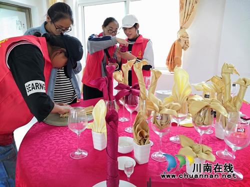 跋涉千里 泸县建校给乡城县送上“餐饮技能包”(图7) 跋涉千里 泸县建校给乡城县送上“餐饮技能包”(图7)