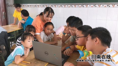 四川农业大学信息工程学院图形化编程支教小队赴泸县战旗村开展暑期三下乡支教活动(图4)