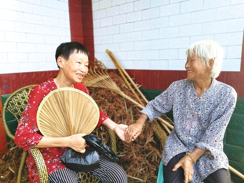 泸州七旬老母为爱奔百里&nbsp;警民联动相见泪双流(图6)