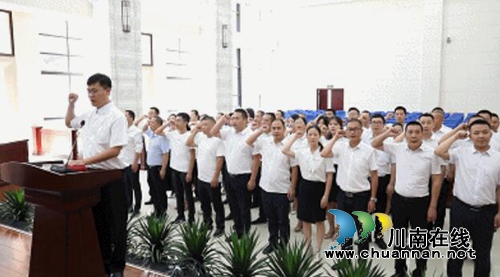 龙马潭区法院“双明白人”协作机制签约落地(图6)