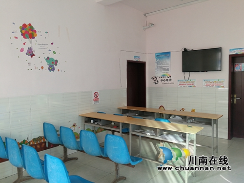 古蔺马嘶：大爱构筑和谐医患&nbsp;锦旗致谢谱写真情(图6)