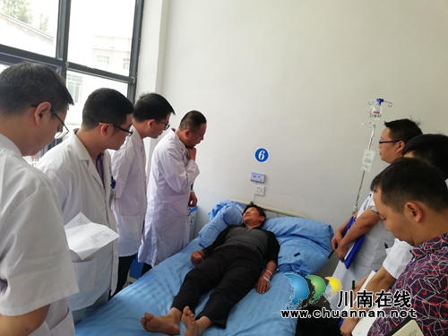 古蔺马嘶：大爱构筑和谐医患&nbsp;锦旗致谢谱写真情(图15)