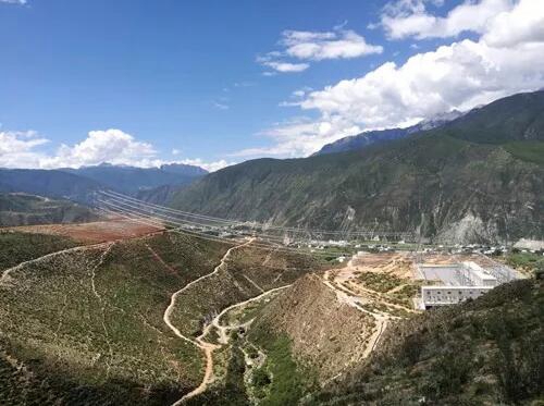 泸州市累计投入1.07亿元&nbsp;&nbsp;助乡城发展文旅产业(图1)