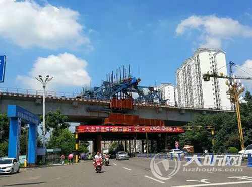 川南城际铁路泸县双线大桥连续梁中跨顺利合龙(图1)