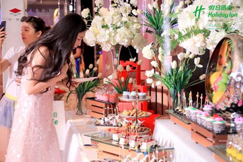 内江滨江假日酒店开门迎宾(图3)