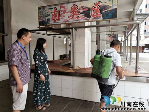 泸县云锦市场监管所三举措落实非洲猪瘟疫情防控工作(图3) 泸县云锦市场监管所三举措落实非洲猪瘟疫情防控工作(图3)