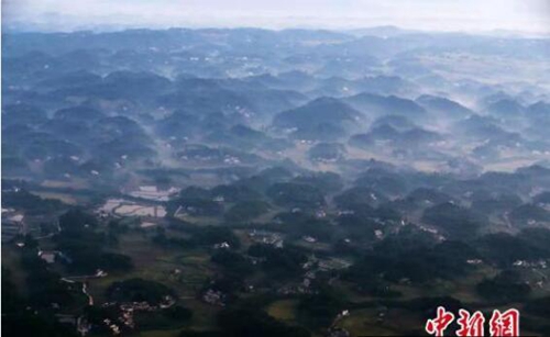 海内外摄影师走进宜宾长宁 体验竹海诗情画意(图1) 海内外摄影师走进宜宾长宁 体验竹海诗情画意(图1)