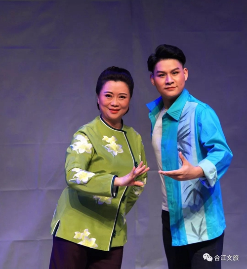 完成提升打造 原创川剧《乌蒙山脊梁》亮相合江(图1) 完成提升打造 原创川剧《乌蒙山脊梁》亮相合江(图1)