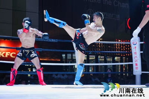“荆林风·沈酒杯”自由搏击公开赛在泸州开赛(图1)