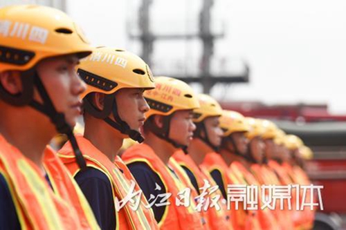 汶川山洪暴发&nbsp;内江消防支队快速反应紧急集结(图2)