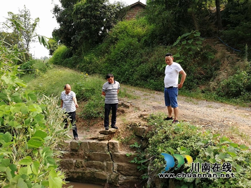 宜宾南溪区黄沙镇开展安全隐患排查工作督查(图1)