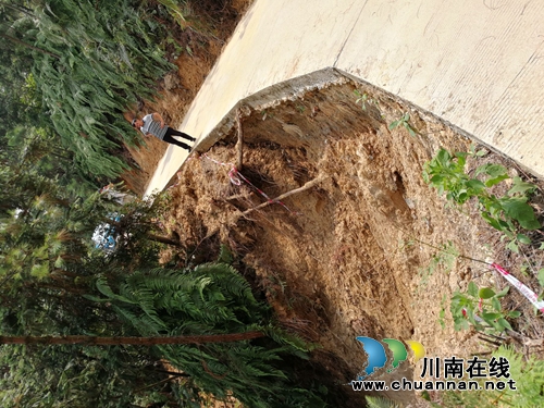 宜宾南溪区黄沙镇开展安全隐患排查工作督查(图2)