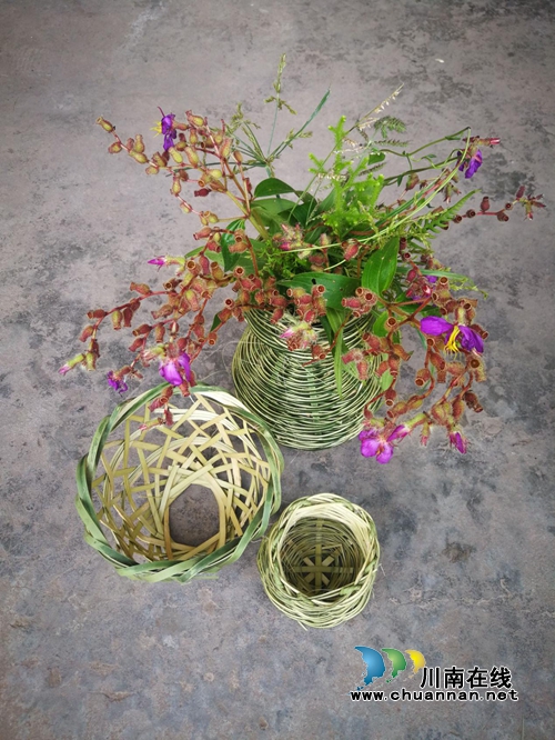 体验指尖上的技艺&nbsp;叙永师生同上民间竹编课(图5)