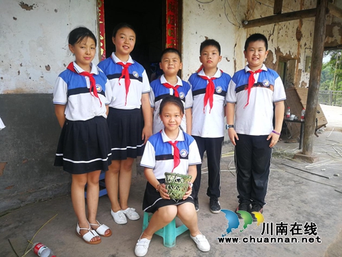 体验指尖上的技艺&nbsp;叙永师生同上民间竹编课(图6)