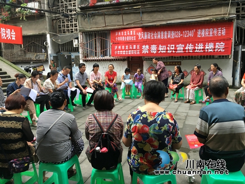 龙马潭区小市街道“三抓三强”助力社区基层治理更“暖心”(图1)