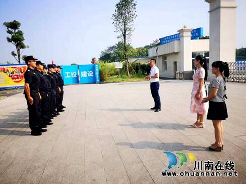 四川融通安防集团领导一线送清凉(图5)