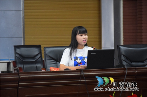 泸州十八中举行“活力课堂”之“小组建设”班主任及学科老师经验交流会(图3)