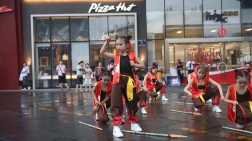 期待不负等待，富力华庭城市展厅华丽绽放(图1)