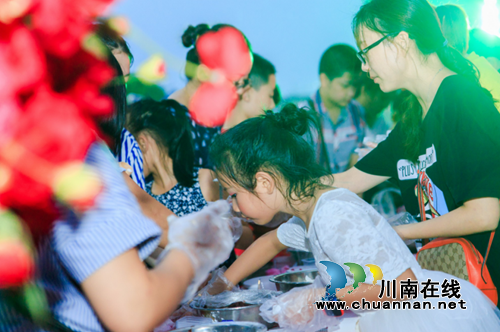 佳乐业主中秋暨国庆文艺晚会隆重举行(图2) 佳乐业主中秋暨国庆文艺晚会隆重举行(图2)