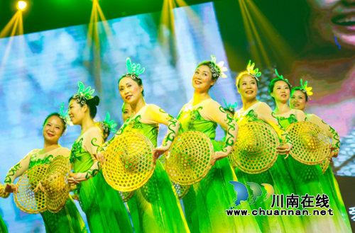 佳乐业主中秋暨国庆文艺晚会隆重举行(图4) 佳乐业主中秋暨国庆文艺晚会隆重举行(图4)