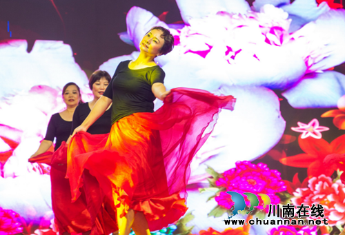 佳乐业主中秋暨国庆文艺晚会隆重举行(图5) 佳乐业主中秋暨国庆文艺晚会隆重举行(图5)