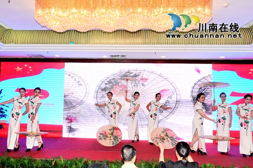 泸州市老年大学开展迎国庆庆教师节座谈活动(图6)