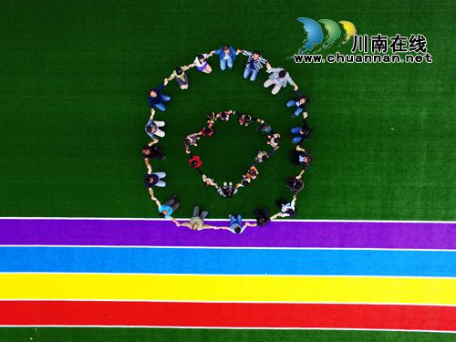 援彝教师的教师节—用爱心为幼教点出力添彩(图7)