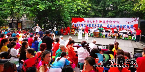 龙马潭：优秀传统民歌轮番唱&nbsp;用歌声讲中国故事(图2)