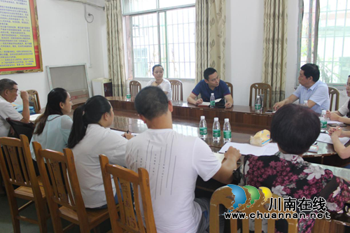 龙马潭区自然资源和规划分局到帮扶社区调研助力脱贫攻坚工作(图1)