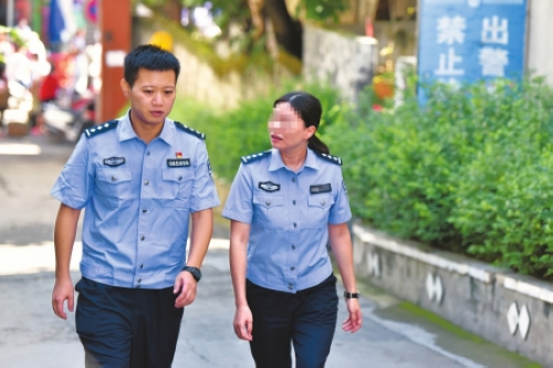 宜宾警察夫妻:警服穿成情侣装是最浪漫的事(图1)