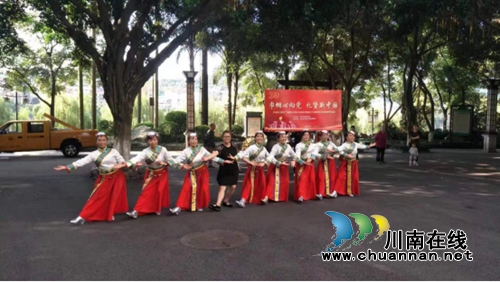 江阳区北城街道：舞出巾帼之美&nbsp;丰富群众文化生活(图2)
