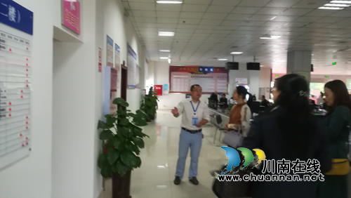 泸州市总工会检查验收纳溪区行政审批局“妈咪宝贝屋”建设示范项目(图1) 泸州市总工会检查验收纳溪区行政审批局“妈咪宝贝屋”建设示范项目(图1)