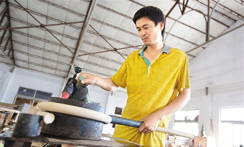 定制服务演时尚轮回&nbsp;岁月痕迹诉往日故事(图4)