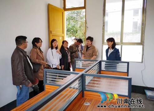 泸州高新区开展脱贫攻坚回头看大排查工作调研(图1) 泸州高新区开展脱贫攻坚回头看大排查工作调研(图1)