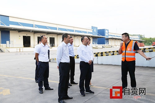 自贡市长何树平率队赴泸州学习考察自贸区建设(图2)