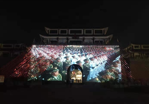 尧坝驿：上万游客欢度国庆&nbsp;&nbsp;体验表演受热捧(图2)