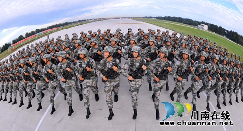 泸州王焯：参加国庆大阅兵&nbsp;&nbsp;是我一生的荣耀(图5)