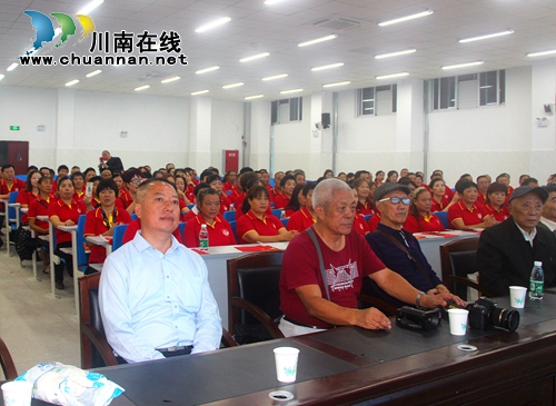 纳溪护国中学校友向母校捐铸朱德铜像(图4)