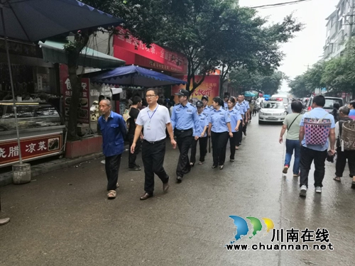 合江县白鹿镇持续开展治安巡逻活动(图1)