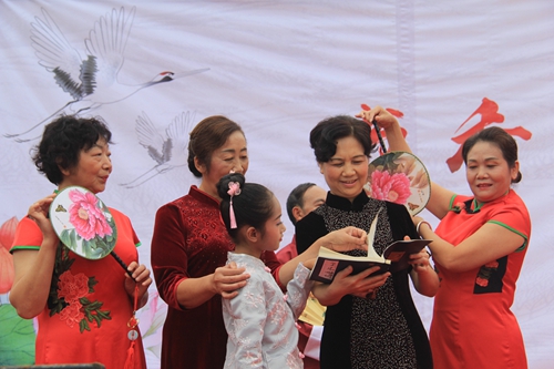 知传统尽孝道&nbsp;宜宾长宁举行重阳节阅读活动(图1)