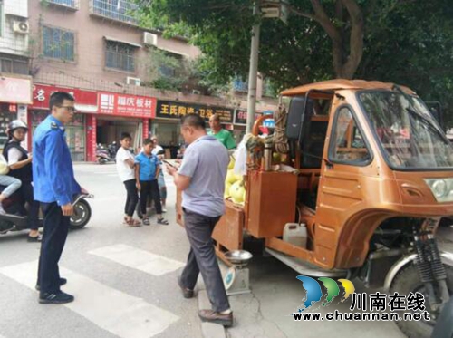 古蔺县综合行政执法局：立足本职岗位用心履职尽责&nbsp;四项措施迎“大庆”保市容(图1)