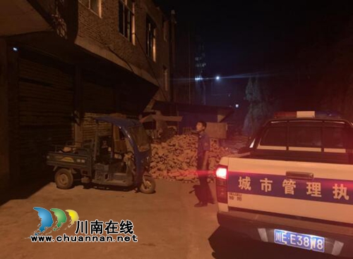 古蔺县综合行政执法局：立足本职岗位用心履职尽责&nbsp;四项措施迎“大庆”保市容(图2)