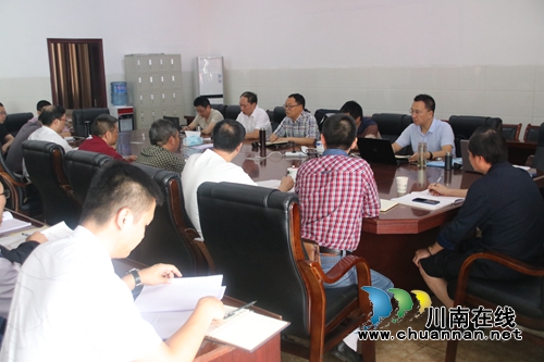 四川煤监局到叙永一矿开展国庆期间安全督查(图2)