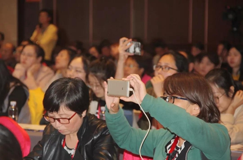 西南医大中医院专家在古都西安闪亮登场!(图8) 西南医大中医院专家在古都西安闪亮登场!(图8)