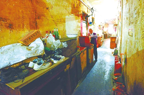 青砖绿瓦诉往事 平地高楼见新颜(图1) 青砖绿瓦诉往事 平地高楼见新颜(图1)