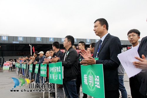 龙马潭：使出“技能包”&nbsp;货运司机“大比武”(图2)